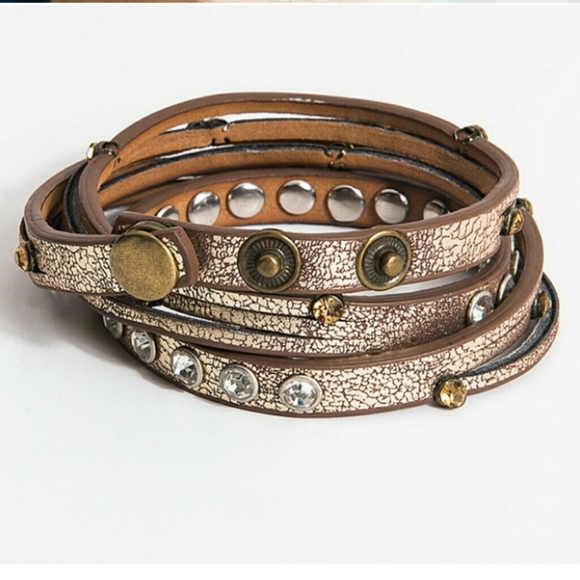 🍁Crystal Studded Wrap Bracelet 💋 - Picture 2 of 4